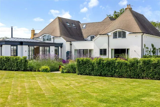 Photo 2 — Springfield Lane, Broadway, Worcestershire, WR12 7BT