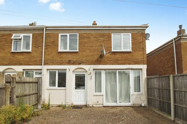 Judson Court HUNTINGDON, PE29, photo 2