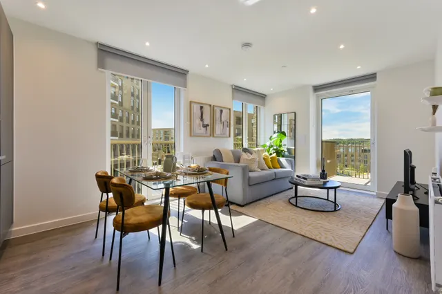 Medawar Drive, London, NW7, photo 1