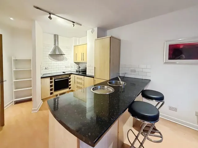 Victoria House, The Headrow, LS1, photo 3