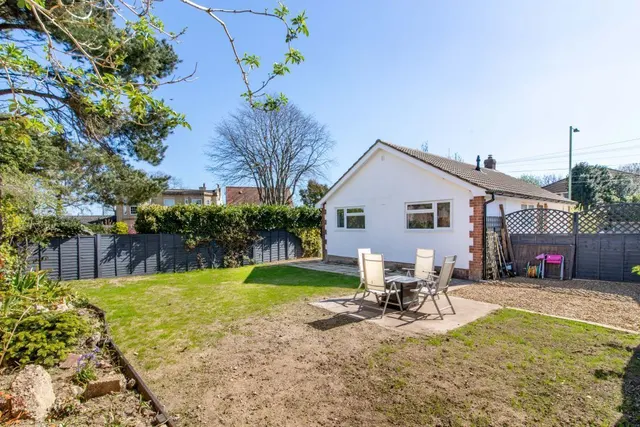 Colville Road, LOWESTOFT, photo 1