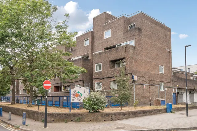 Gibson Road, SE11, photo 1