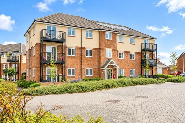 Eamer Crescent, Wokingham, RG41, photo 1