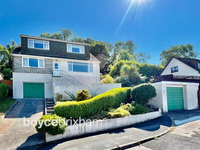 Milton Park, Brixham, photo 1