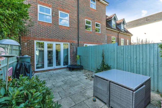 White's Way, Southampton, SO30, photo 3