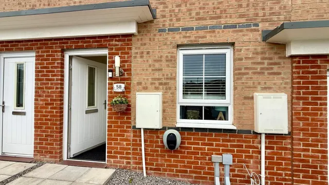 Windsor Road, Dewsbury, photo 1