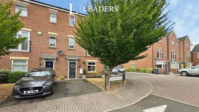 Morland Place, Northfield, B31, photo 1