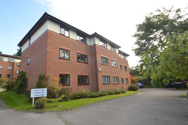 London Road, High Wycombe, HP11, photo 1