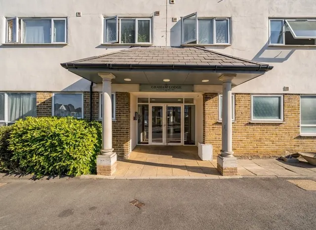 Graham Road, Hendon, NW4, photo 1