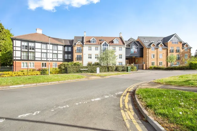 Honeywell Close, Oadby, LE2, photo 1