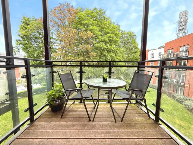 Photo 2 — Edrich Grange, Crowthorne, Berkshire, RG45 7FJ