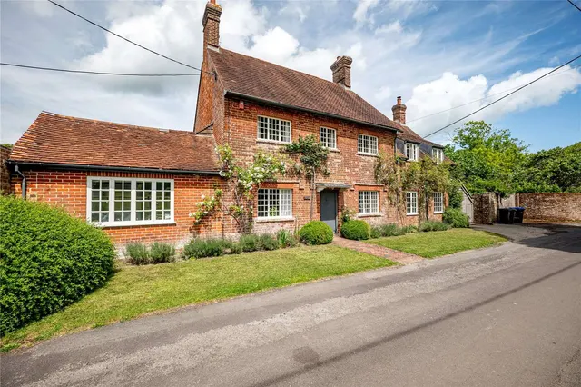 Homington, Salisbury, SP5, photo 1