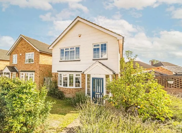 Rickards Close, Surbiton, KT6, photo 1