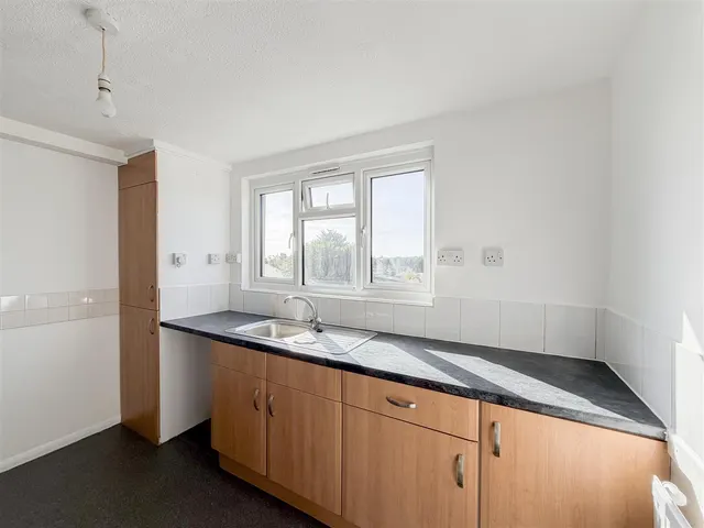 London Road, Bexhill-On-Sea, TN39, photo 3