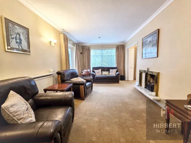 Goodwood Avenue, Brooklands, M23, photo 2