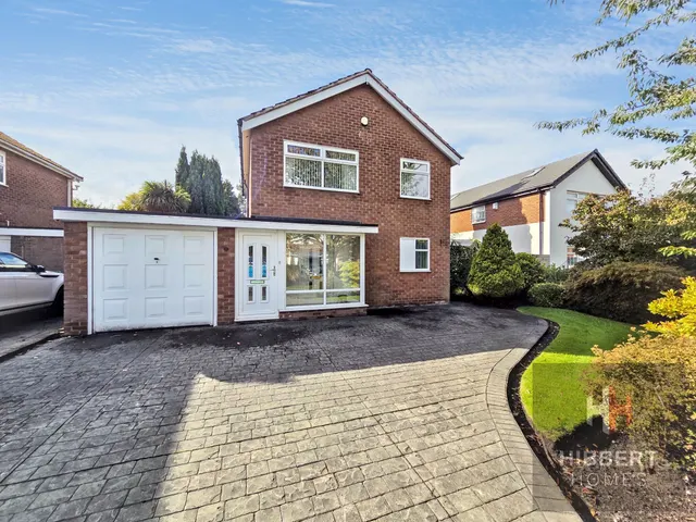 Goodwood Avenue, Brooklands, M23, photo 1