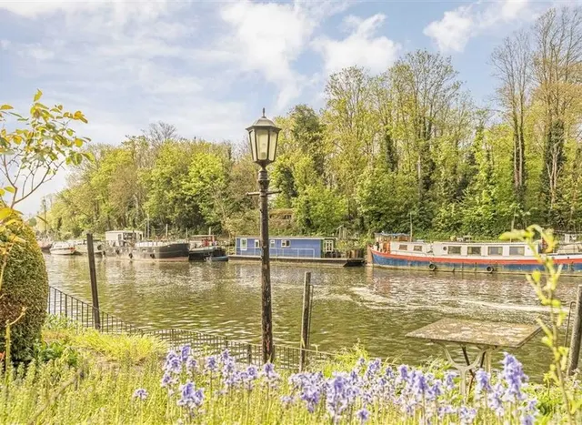 Hampton Court Road, East Molesey, KT8, photo 1