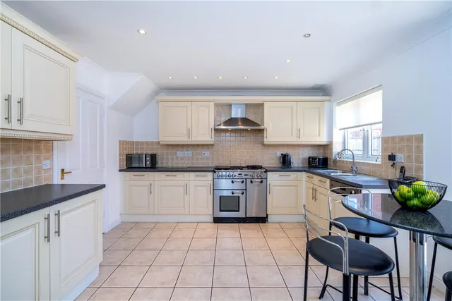 Poppy Place, Bourne, PE10, photo 2