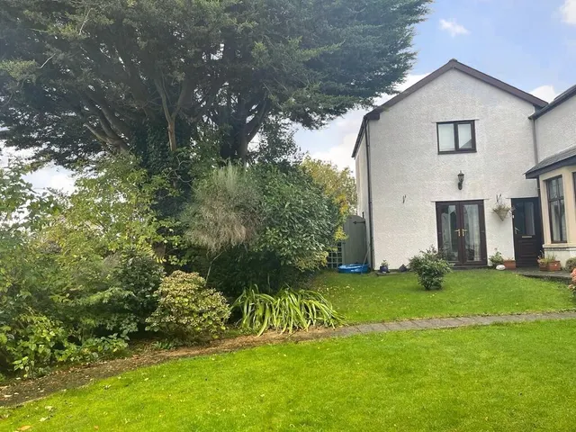 The Grove, Cardiff, CF3, photo 1