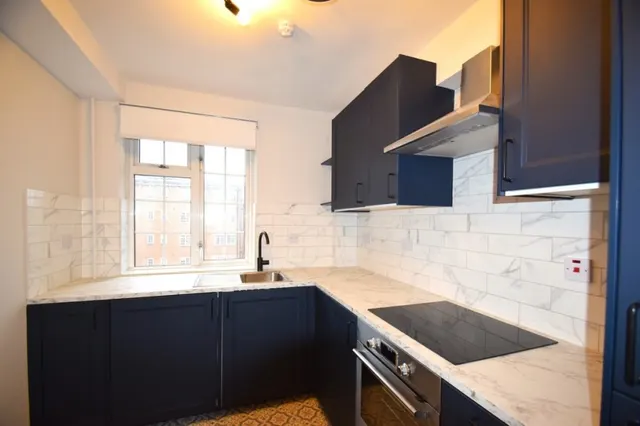 Stamford Court, W6, photo 3