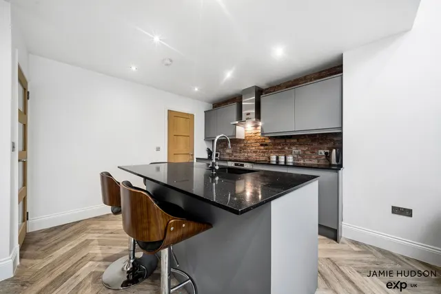 Dyneley Avenue, Burnley, BB10, photo 2