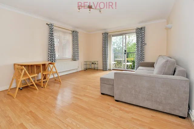 Photo 3 — 20 Archers Road, Southampton, SO15