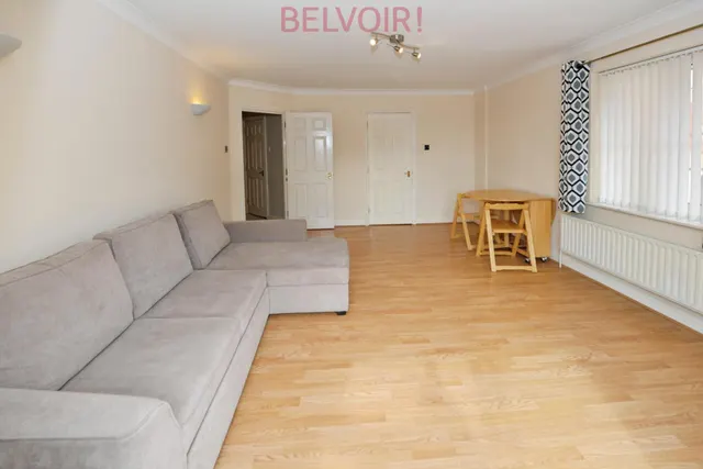 Photo 2 — 20 Archers Road, Southampton, SO15