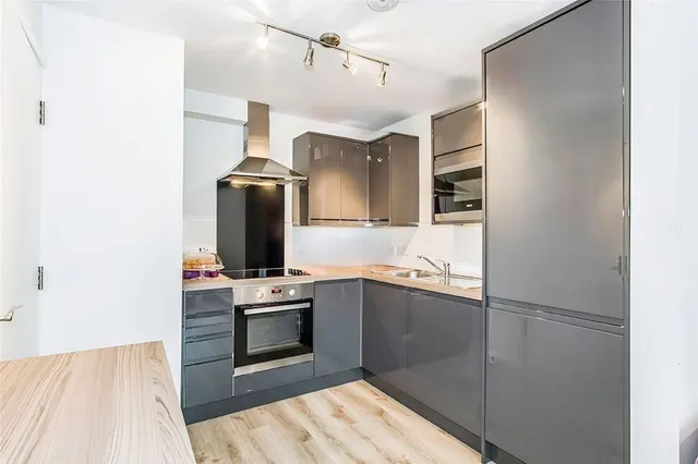Newton Road, Faversham, ME13, photo 2