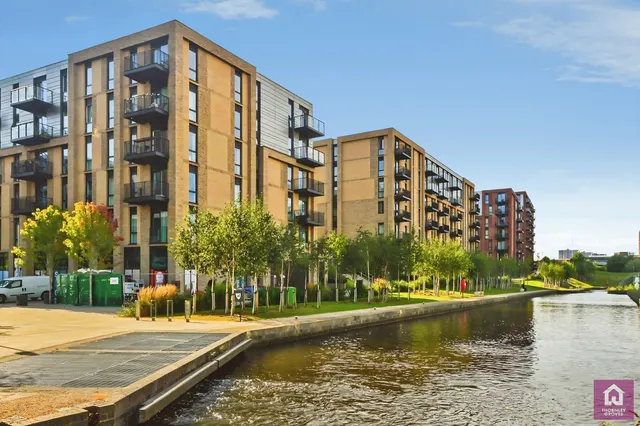 Lockside Lane, Salford, M5, photo 2