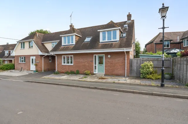 Church Road, Kings Somborne, SO20, photo 1