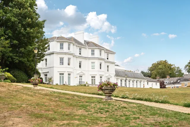 Kingston Hill Place, Kingston Upon Thames, Surrey, KT2, photo 1