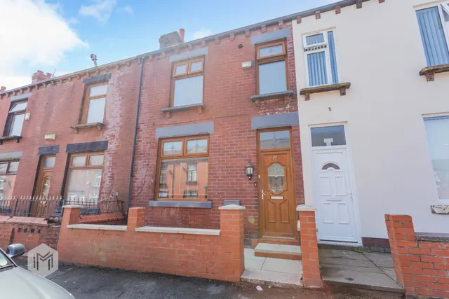 Hughes Street, Bolton, BL1 3HE, photo 1