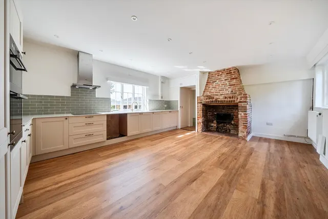 Bury End, Nuthampstead, SG8, photo 2