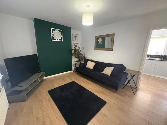 Woodside Road, NG9, photo 2