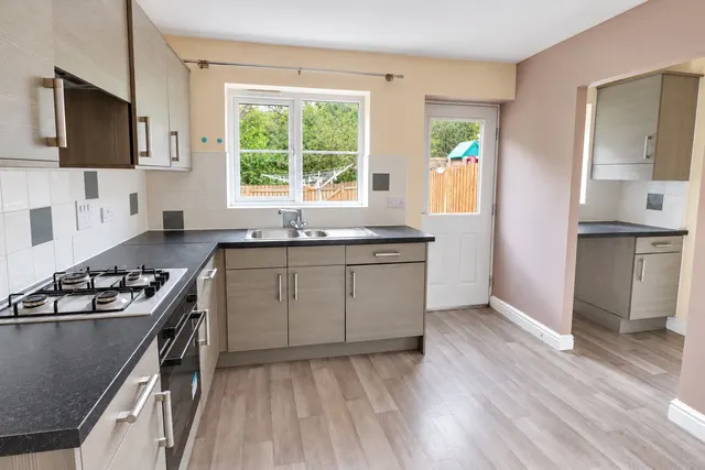 Penhole Drive, Launceston, PL15, photo 2