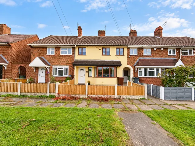 Fleming Road, Beechdale, WS2, photo 1