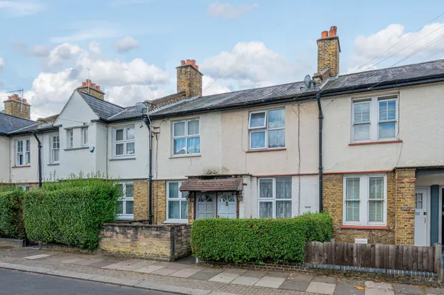 122 Coteford Street, London, photo 1