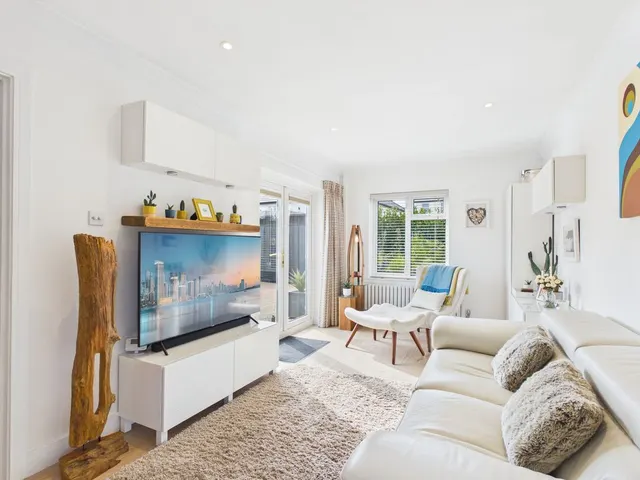 Photo 3 — Polwithen Drive Carbis Bay, St. Ives