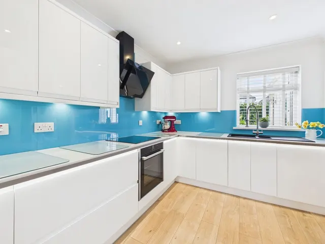 Photo 2 — Polwithen Drive Carbis Bay, St. Ives