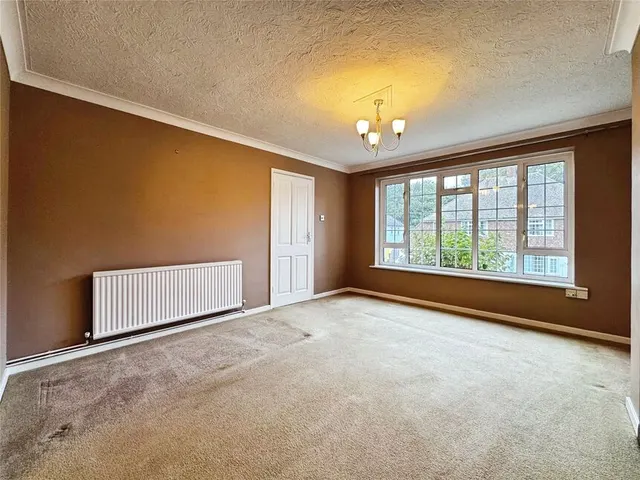 Woodhill Park, Pembury, TN2, photo 3