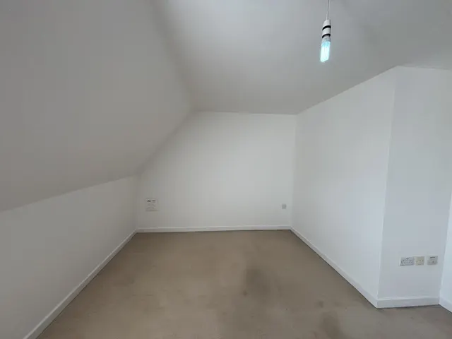 Ferncroft Walk, DE73, photo 3