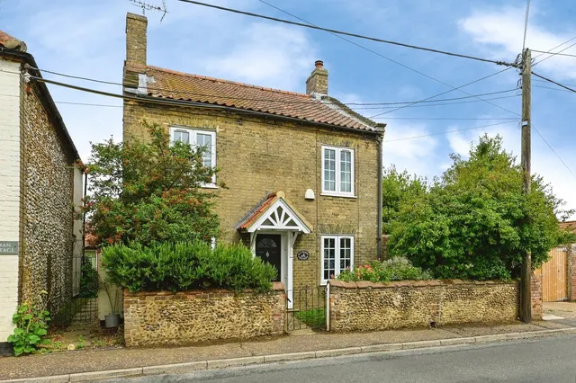Halfpenny Cottage, Docking, Kings Lynn, Norfolk, PE31, photo 1
