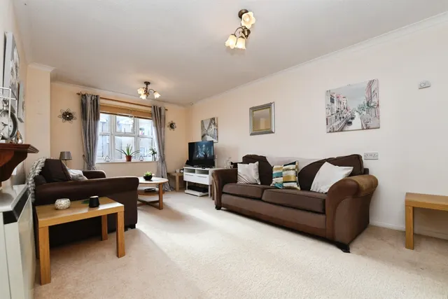 Springfield Road, Chelmsford, photo 1