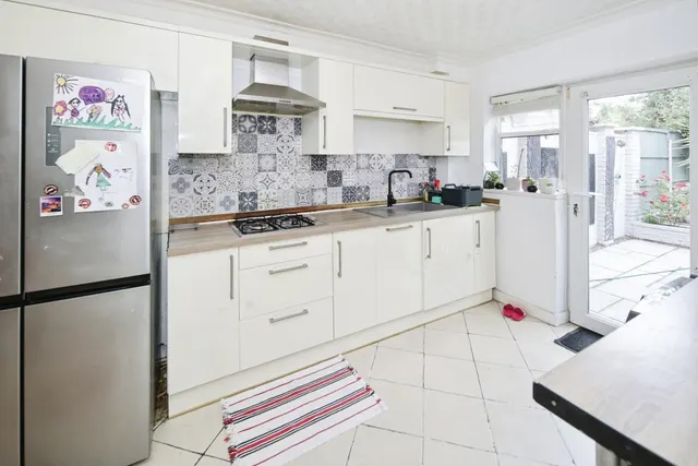 Photo 3 — Meriden Drive, Birmingham, West Midlands, B37