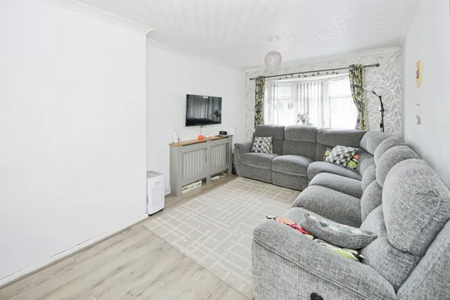 Photo 2 — Meriden Drive, Birmingham, West Midlands, B37