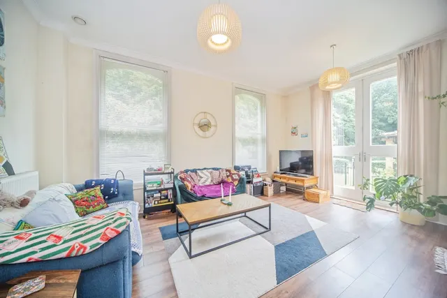 Archers Road, Banister Park, SO15, photo 2