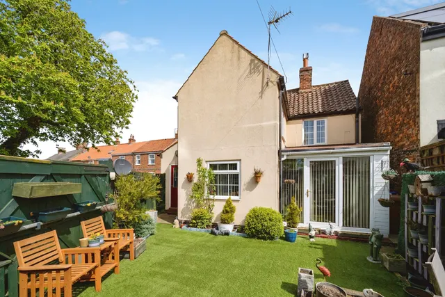 Hornsea Road, Hull, HU11, photo 1