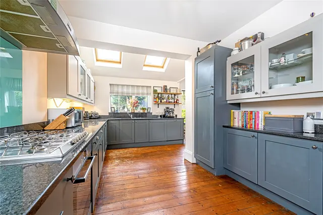 Photo 2 — Stanley Road, Teddington, TW11 8TP