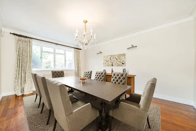Chatsworth Road, W5, photo 3