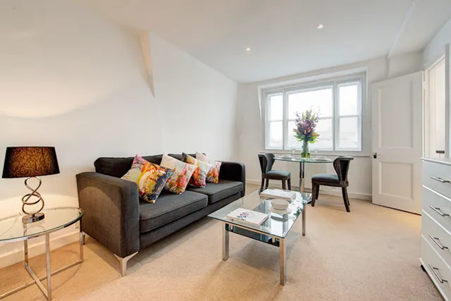 Flat 22, 39 Hill Street, London, photo 1